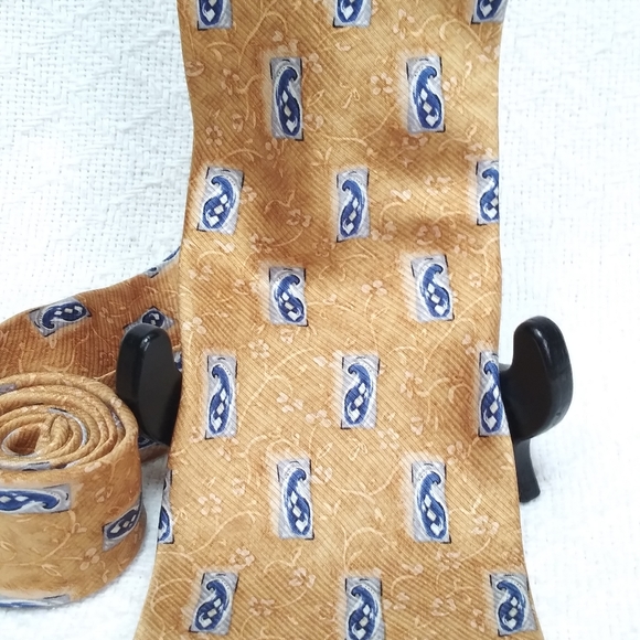 Jos. A. Bank Blue Paisley Golden Floral Neck Tie - Picture 2 of 4